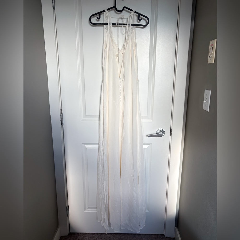 Reformation Zarrah Ivory Wedding Dress Cutout Maxi Size 4 - Picture 5 of 7